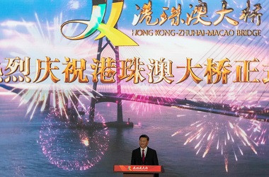 Tiongkok Resmikan Jembatan Laut Terpanjang di Dunia