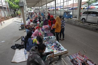 Peruntukan Trotoar untuk PKL Tidak Tepat