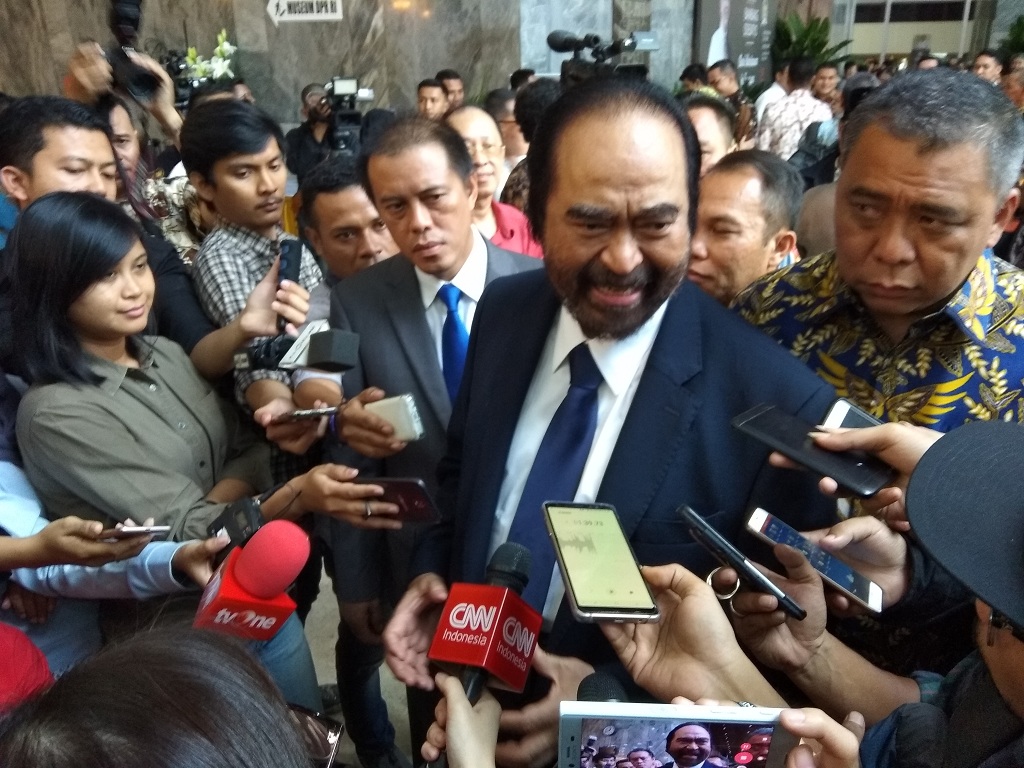 Surya Paloh Ajak Semua Pihak Menahan Diri