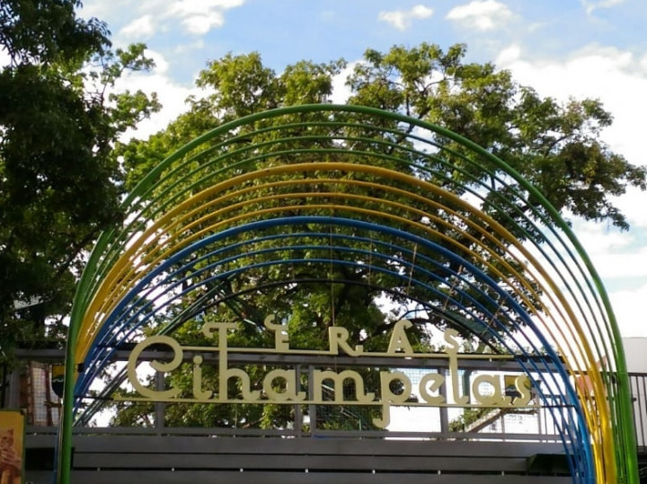 <i>Skywalk</i> untuk PKL Cicadas Dinilai Terlalu Mahal