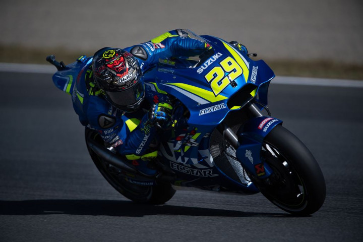 Iannone Tercepat, Crutchlow Kecelakaan Berat di FP2