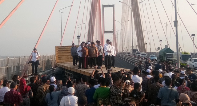 Jembatan Suramadu Jadi Non Tol