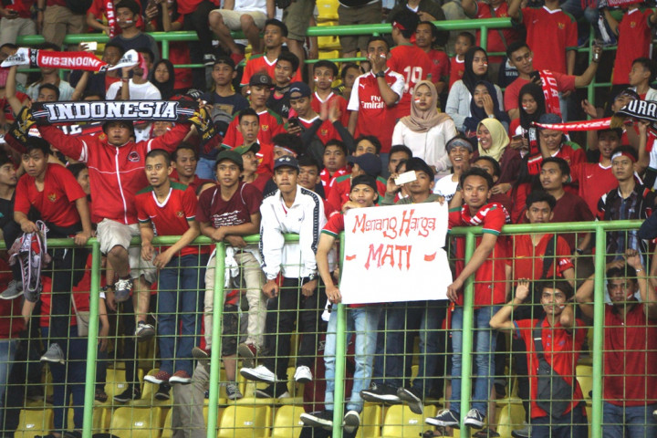 Pelatih Jepang Menantang Suporter Indonesia