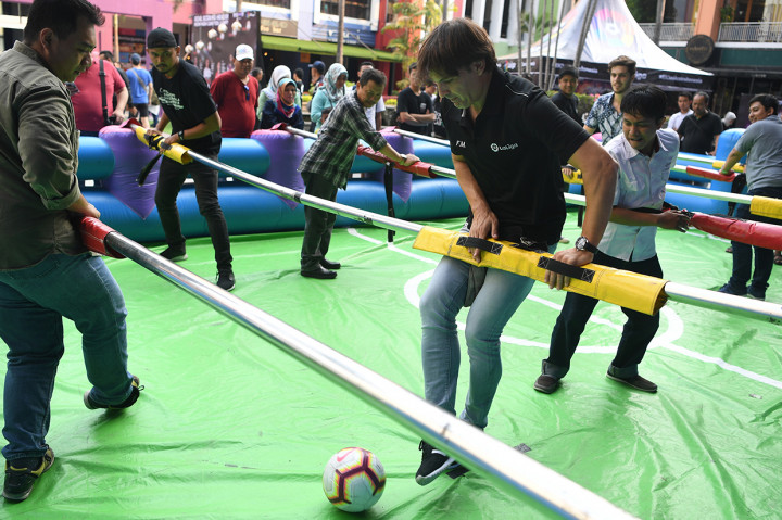 Keseruan Meet and Greet Fernando Morientes di Surabaya