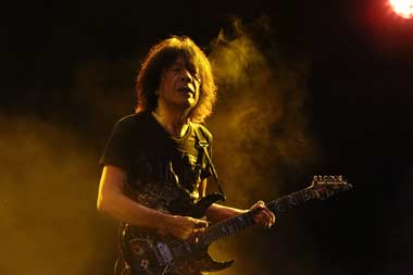 Ian Antono Sebut Sheila On 7 Band Bagus