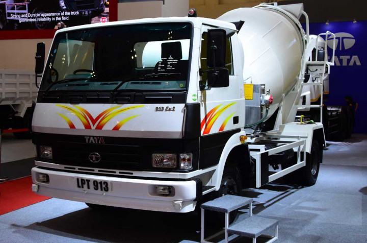 Tata LPT 913 jadi Primadona di Semester-1