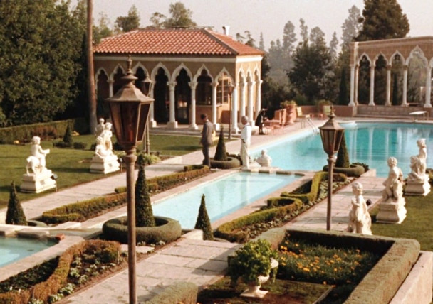 JFK-Jacqueline pun Berbulan Madu di Mansion Ini