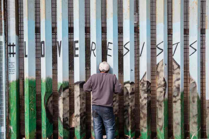 Cegah Imigran, Trump Kirim 5.200 Tentara ke Perbatasan