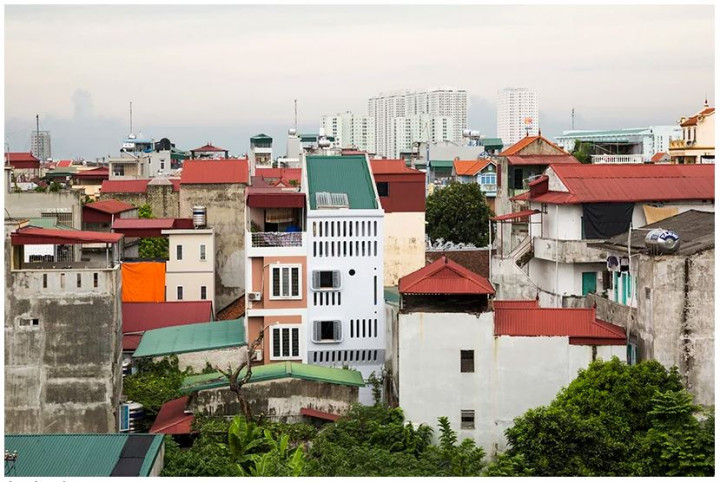 Rumah Bulan di Kepadatan Hanoi