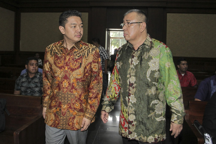 Ayah-Anak Koruptor Divonis 5,5 Tahun Penjara