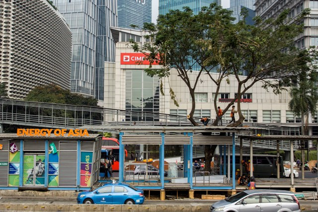 DKI Diminta Mengevaluasi Ulang Rencana Penutupan Halte TransJakarta