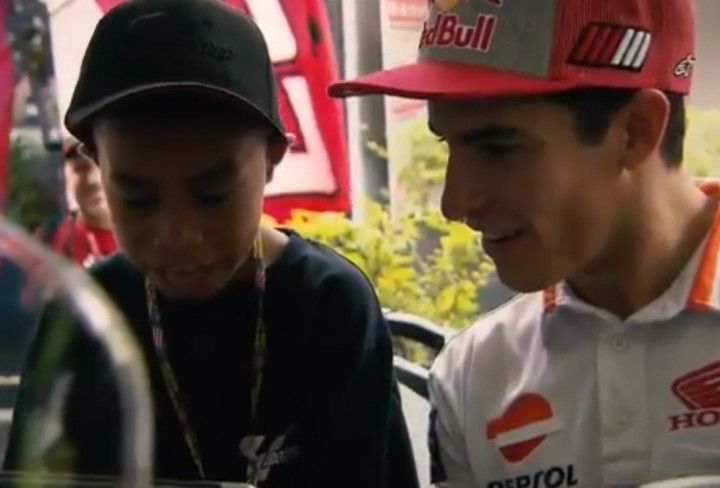 Ketika Bocah Indonesia Bertemu Marc Marquez di Malaysia