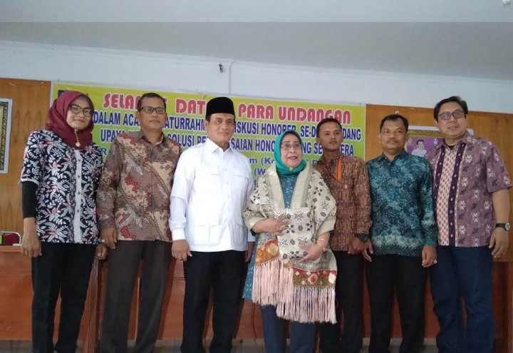 Pimpinan DPD Minta Guru Honorer Bersikap