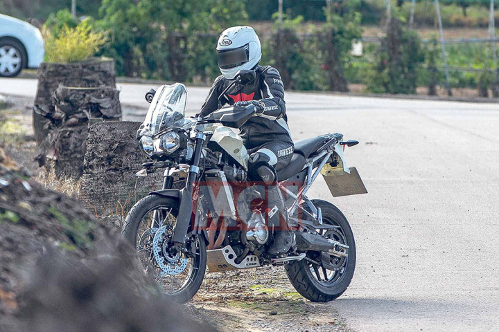 Triumph Uji Coba New Tiger 800