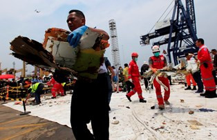 Pencarian CVR Terkendala Lumpur Dasar Laut
