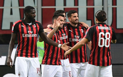 Suso Bantu Milan Curi Poin di Markas Betis