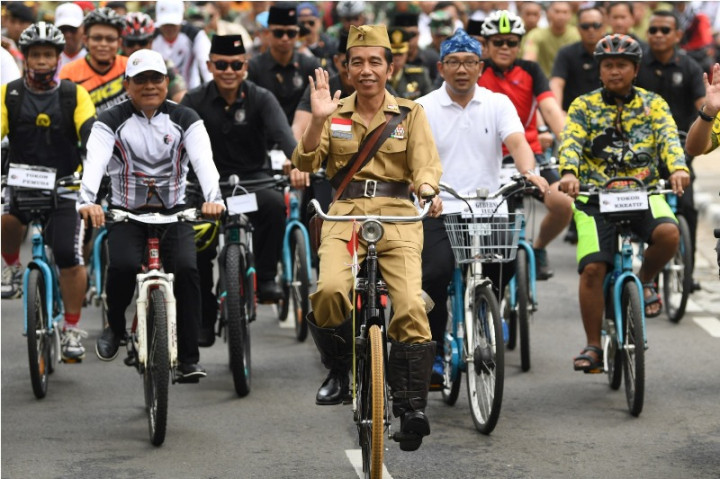 Jokowi Ingin Hari Pahlawan Menambah Semangat Masyarakat