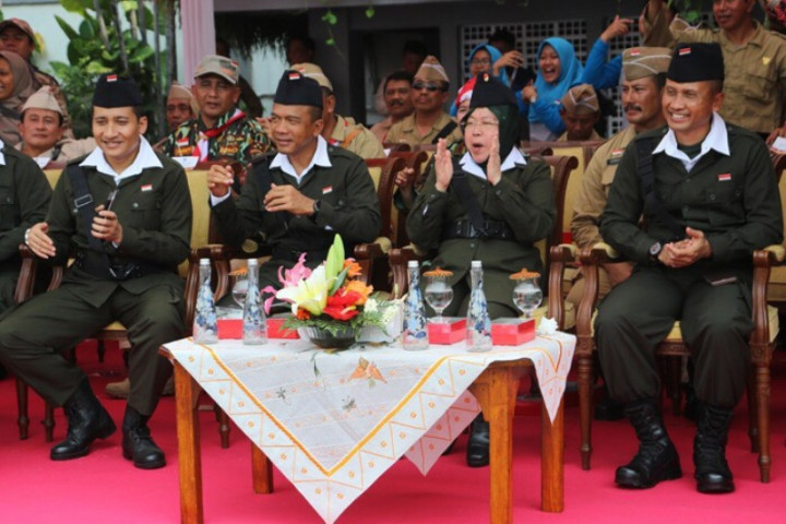 Risma Pastikan Parade Surabaya Juang Tetap Digelar