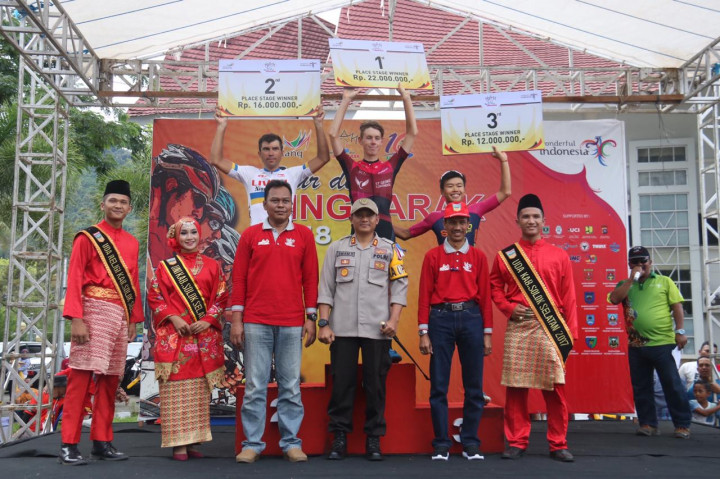 Jay Dutton Menang Etape 7, Polivoda Dominasi Gelar Raja Tanjakan dan Sprint