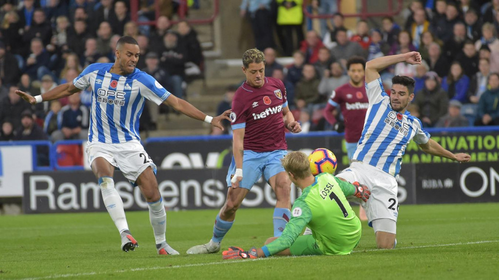 Suasana laga Huddersfield vs West Ham (Foto: Premier League)
