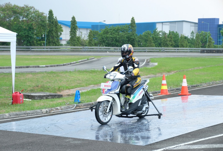 ABS Bisa Reduksi Kecelakaan Hingga 27 Persen
