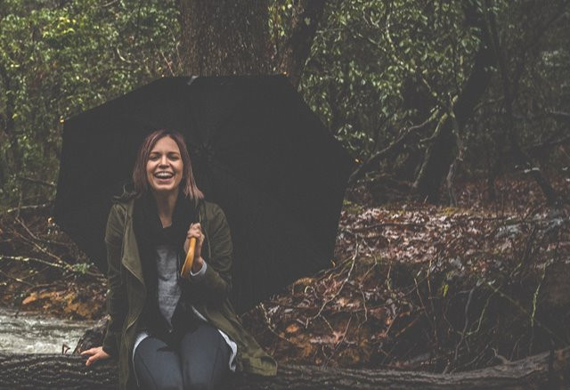 Kondisi musim dingin dapat menghadirkan beberapa tantangan tambahan. Semisal eksem, radang kulit dan pertumbuhan bakteri. (Foto: Robb Leahy/Unsplash.com)