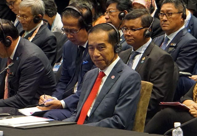 Jokowi Menghadiri KTT APEC di Papua Nugini