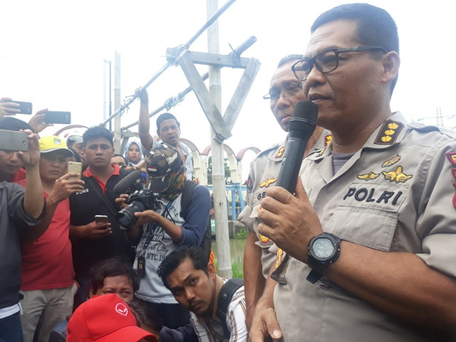 Pembunuh Satu Keluarga Gunakan Linggis 80 Sentimeter
