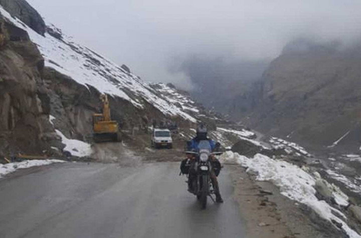 Gunadi, Touring ke Himalaya atas Nama Indonesia