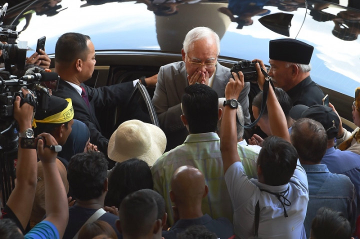 Mantan PM Malaysia Diinterogasi Terkait Pembelian Kapal Selam