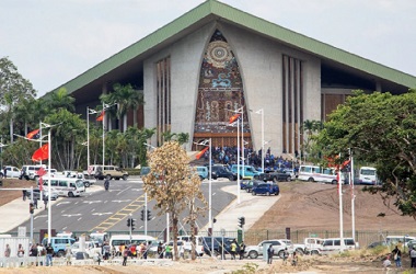 Tuntut Honor APEC, Polisi PNG Serbu Parlemen