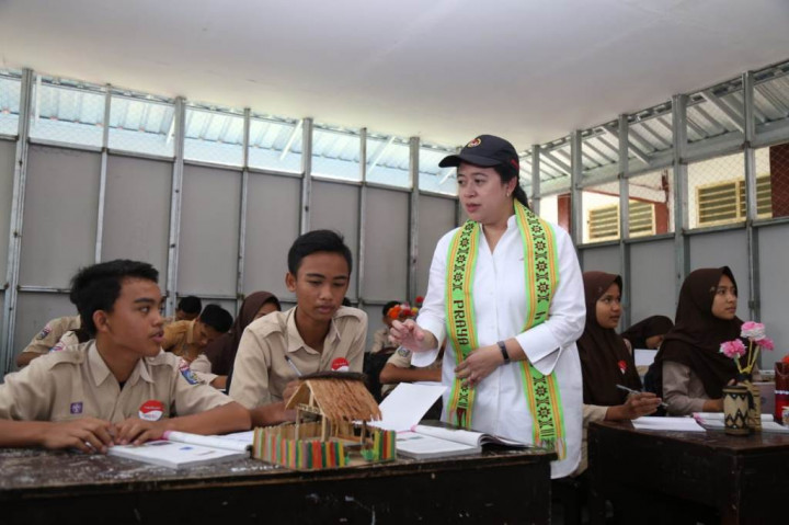 Menko PMK Senang Siswa di Lombok Kini Berani Hadapi Gempa