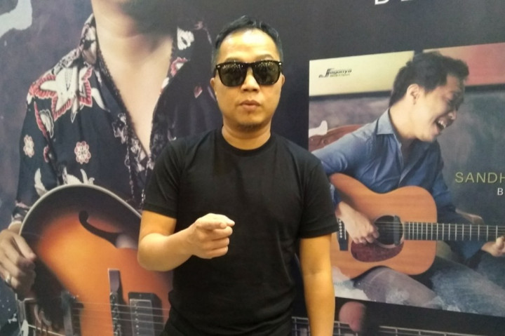 Lagu Beautiful Soul Ditulis Sandhy Sondoro untuk Mendiang Adiknya
