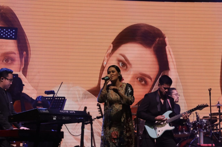 Raisa Sempat Minder Menulis Lagu
