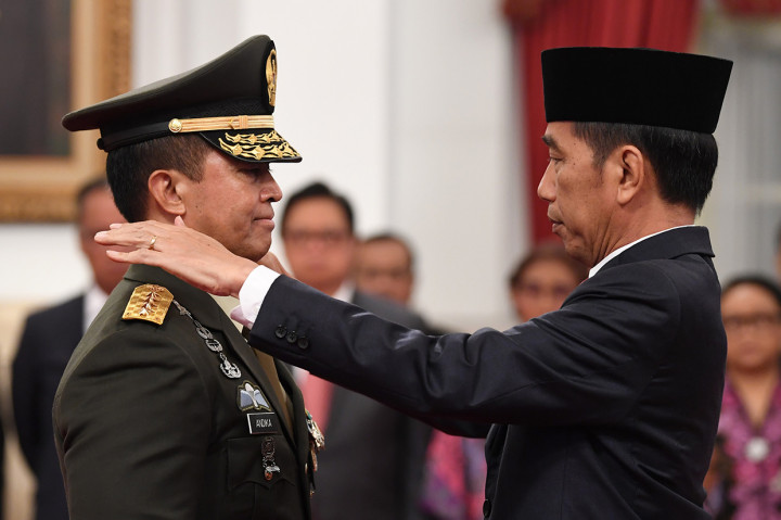 Jokowi Lantik Andika Perkasa sebagai KSAD
