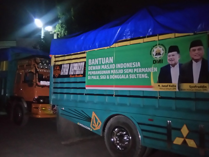 Membangun Kembali Masjid di Palu