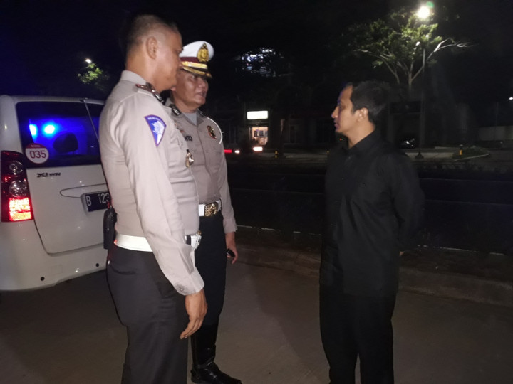 Yusuf Mansur Sambangi TKP Kecelakaan Rombongan Santri