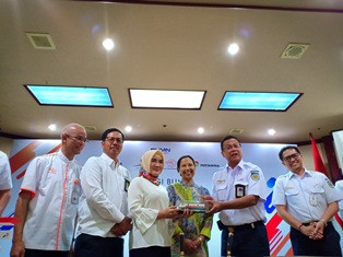 PT Pos dan KAI Siap Jual Gas dan BBM