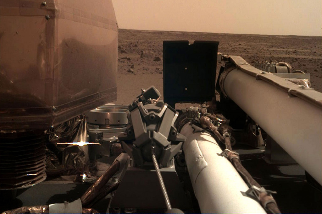 Pesawat Tanpa Awak Mendarat di Mars