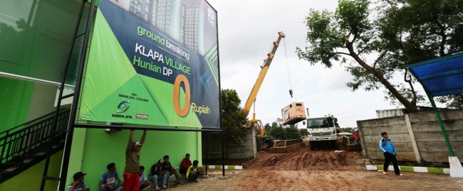 Lokasi proyek perumahan DP Rp0 yang menjadi salah satu program unggulan Gubernur DKI Jakarta Anies Baswedan di kawasan Klapa Village, Duren Sawit, Jakarta Timur. Foto: MI/Ramdani.