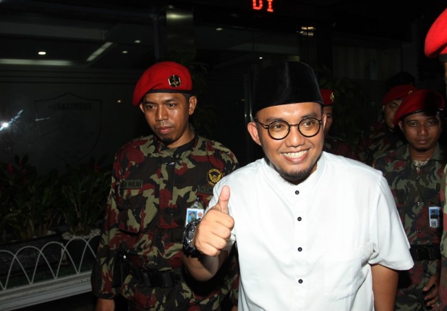 Pemuda Muhammadiyah Mencari Pengganti Dahnil