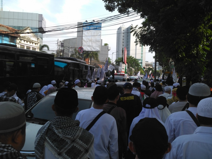 Massa Aksi Reuni 212 Padati Monas