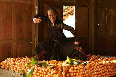 Mondo Gascaro Rilis Album Soundtrack Kucumbu Tubuh Indahku