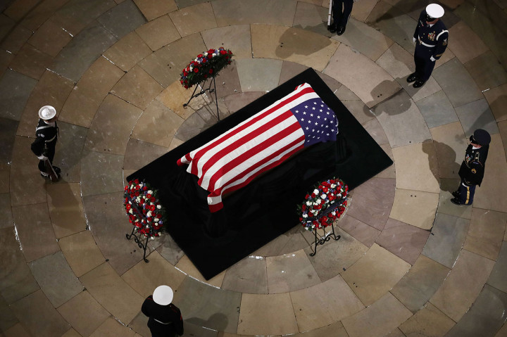 Jenazah Bush Disemayamkan di Gedung Kongres AS