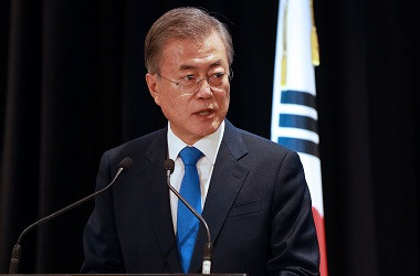 Moon Tetap Berharap Kim Mau Datang ke Seoul