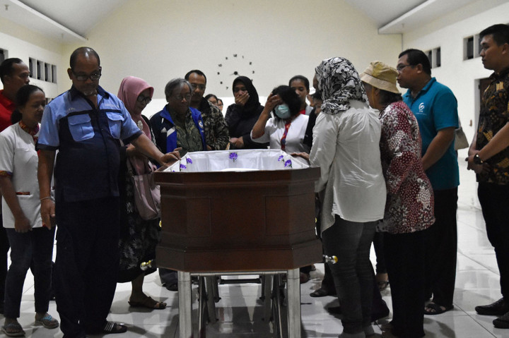 Sastrawan NH Dini Tutup Usia