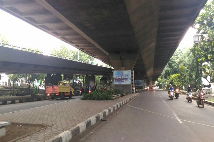 Pengendara Takut Lewati Jembatan Pasupati
