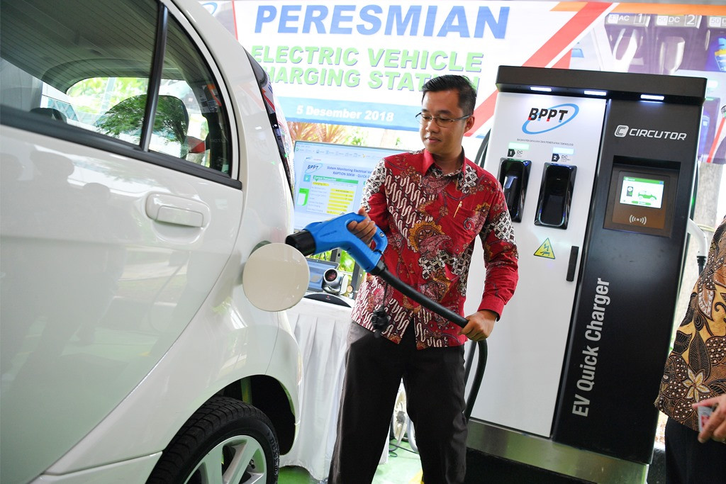 Soal Mobil Listrik, Industri Tunggu Regulasi