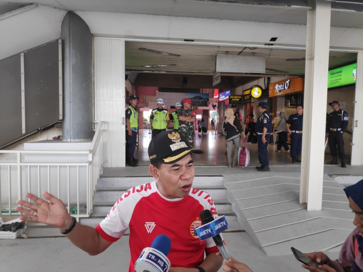 500 Satpol PP Kawal Pemindahan PKL Tanah Abang