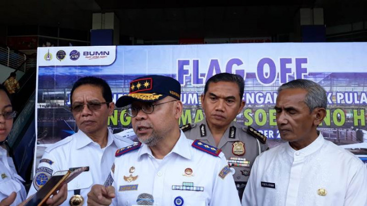 Mulai 20 Desember, Truk Dilarang Melintas di Tol Jakarta-Cikampek